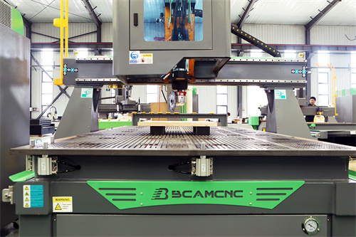 BCM1325C cnc router machine.JPG