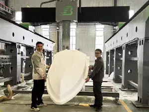 5-axis-cnc-router-boat-hull-mold