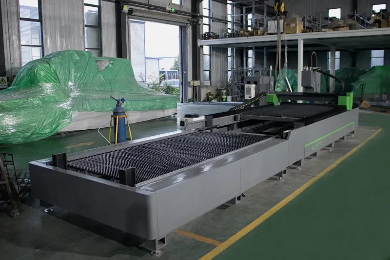 High Efficiency 3015 Fiber Laser Cutting