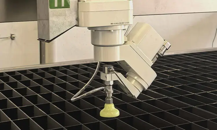 5-axis-bevel-waterjet-head