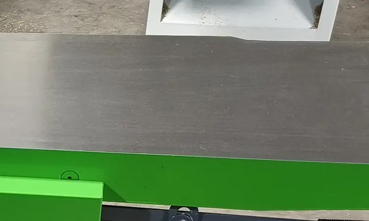 cast-iron-worktable-woodworking-jointer-machine