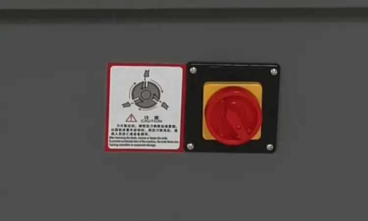 woodworking-machine-emergency-stop-switch