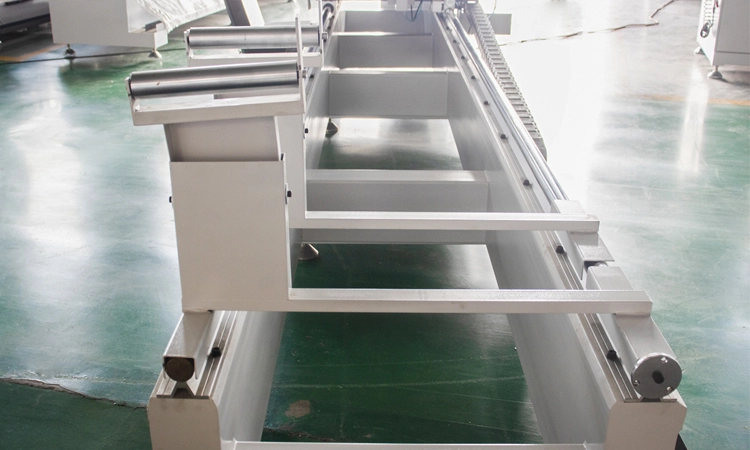 cnc-double-head-cutting-saw-long-travel-guide