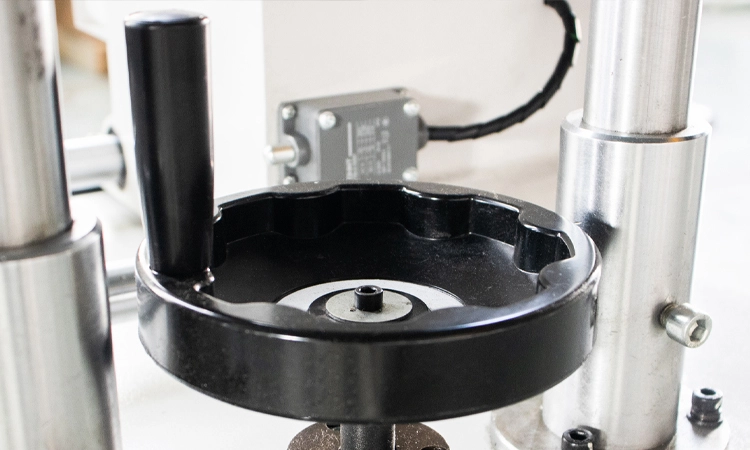 upvc-profile-end-milling-machine-worktable-adjustment